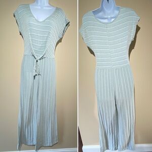 Anthropologie romper women’s medium Caution to the Wind stretchy soft, flare leg